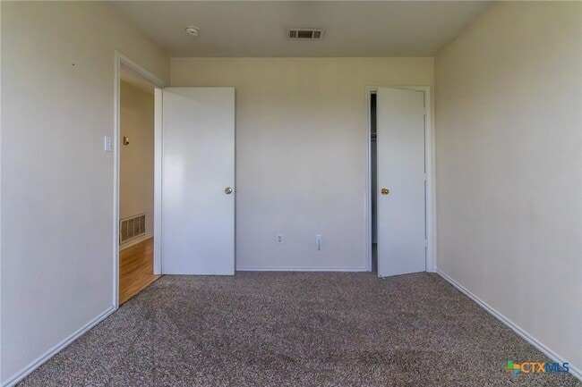 Building Photo - 5710 Greengate Dr