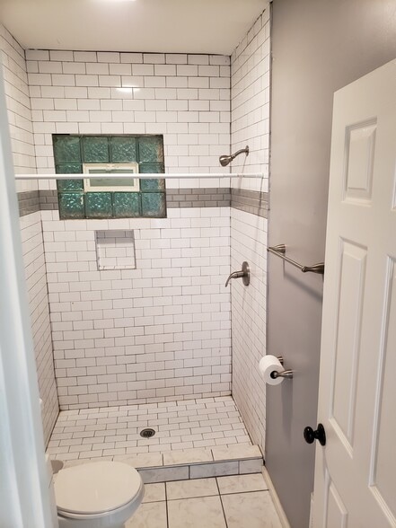 Building Photo - 2920 Columbus St