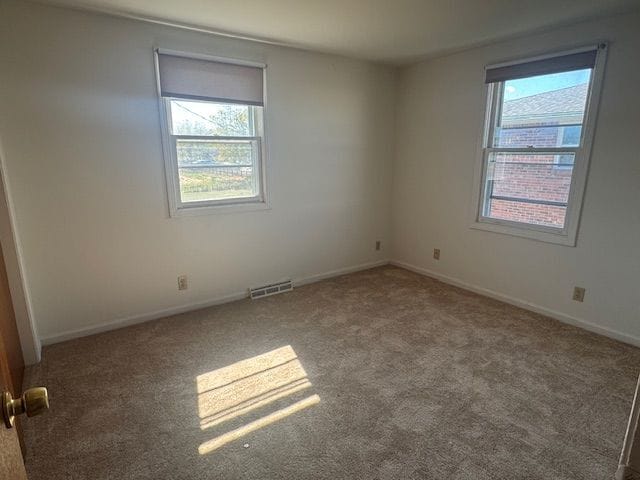 Building Photo - 646 W Main St