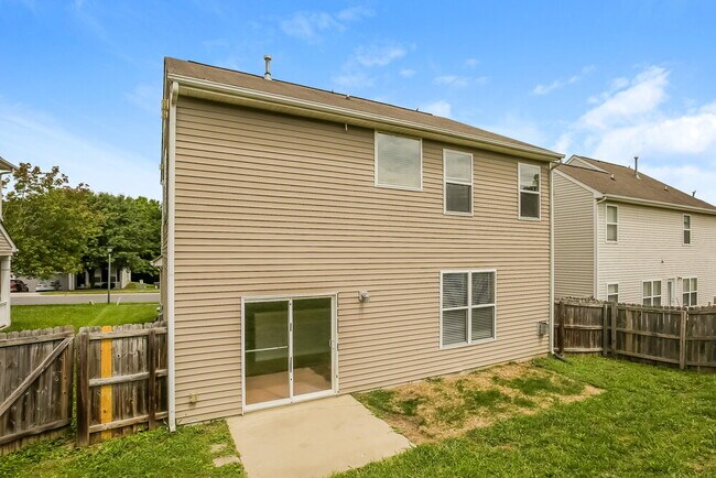 Building Photo - 2712 Forest Grove Ct