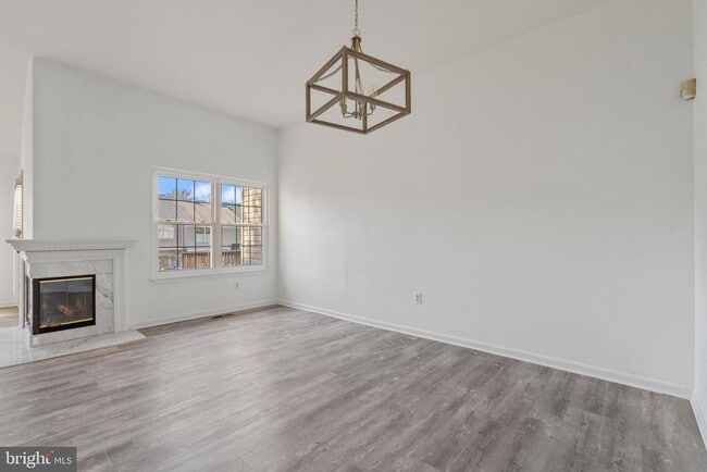 Building Photo - 7813 Flager Cir