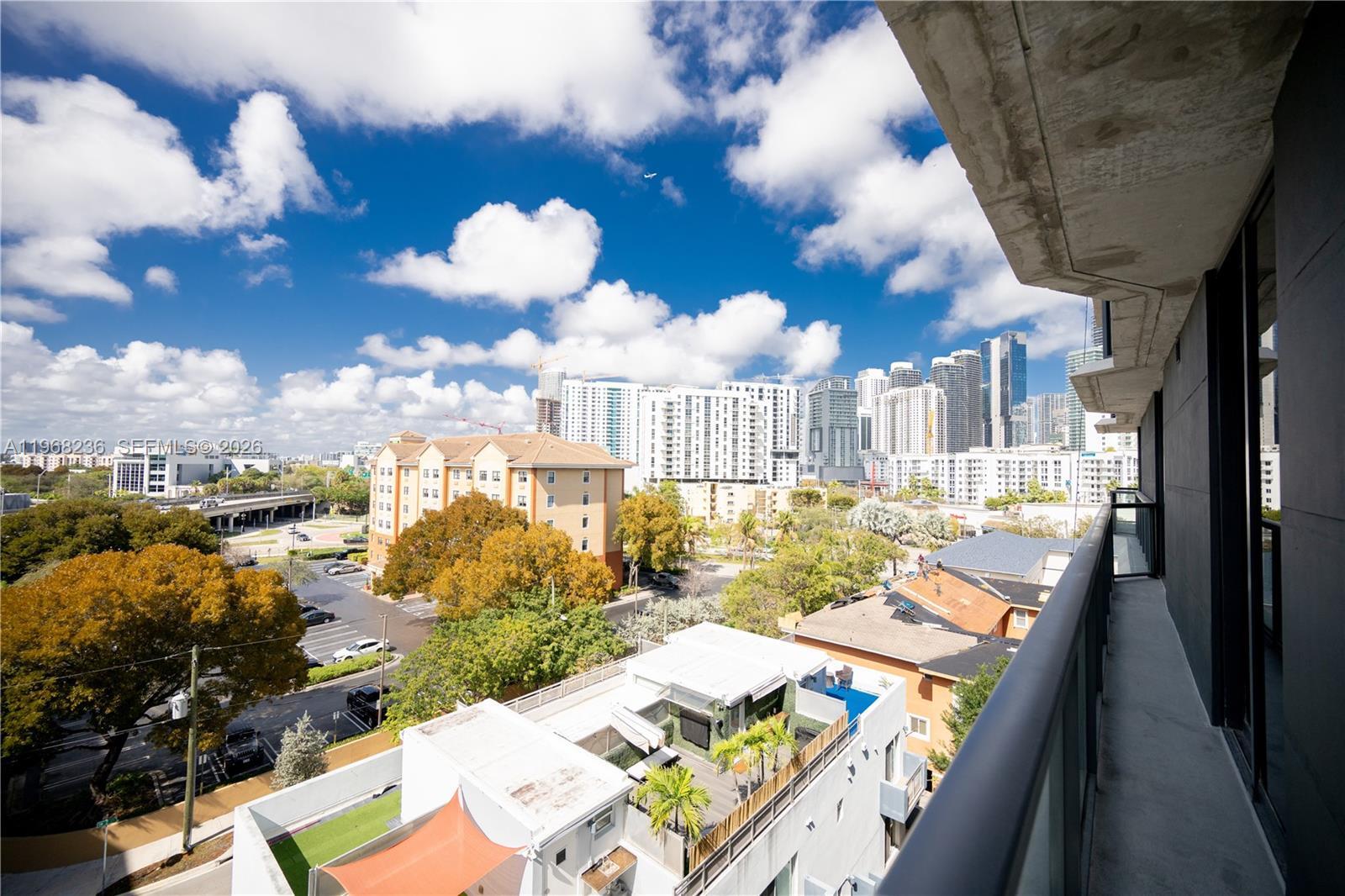 Building Photo - 201 SW 17th Rd