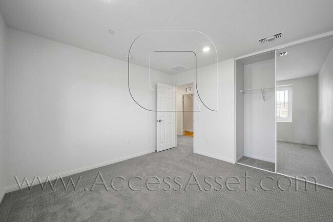 Building Photo - 4812 Sicily Dr