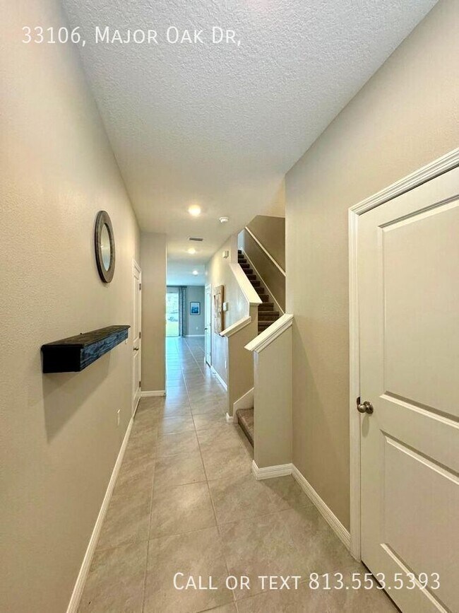 Building Photo - 33106 Major Oak Dr