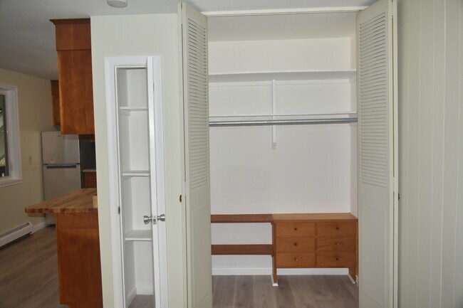 Building Photo - 1550 CT-12