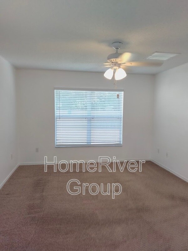 Building Photo - 762 NW Fairhaven Dr