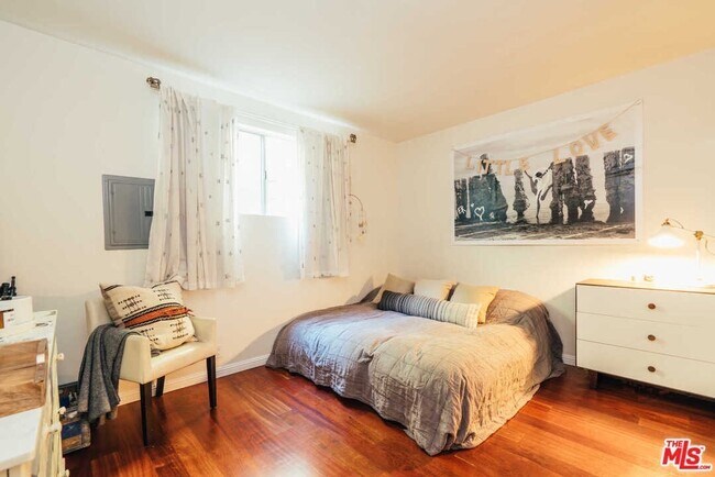 Building Photo - 18111 Coastline Dr