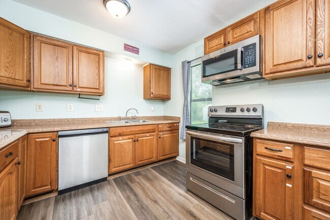 Building Photo - 509 Woodford Ln