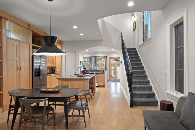 Building Photo - Stout Street 2 BDR at Curtis Park