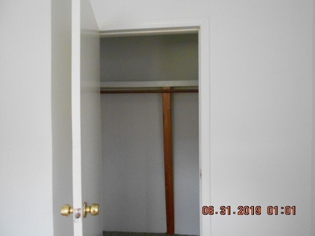 Building Photo - 313 N E St