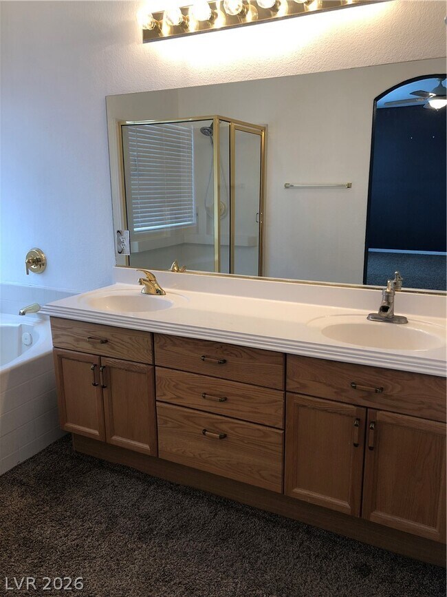 Building Photo - 7204 Buglehorn St