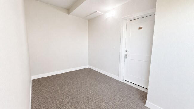 Building Photo - 1401 W 85th Ave