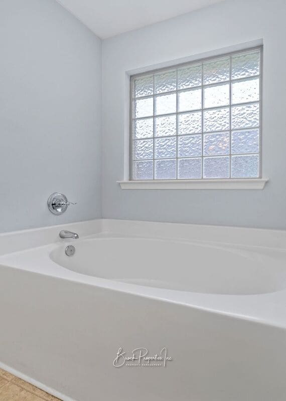 Building Photo - 6130 Autumn Pines Cir