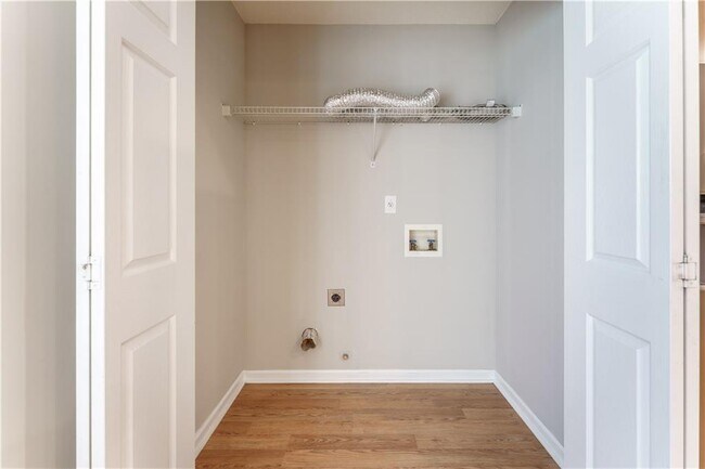 Building Photo - 6535 Glen Pond Trce
