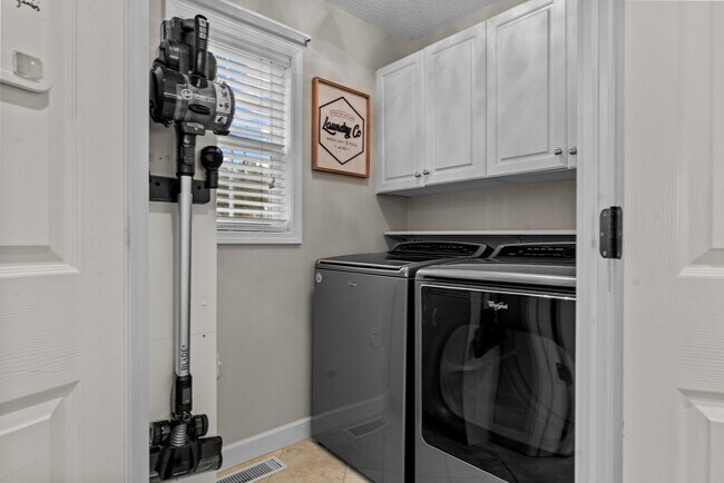 Building Photo - 89 Sandpiper Dr