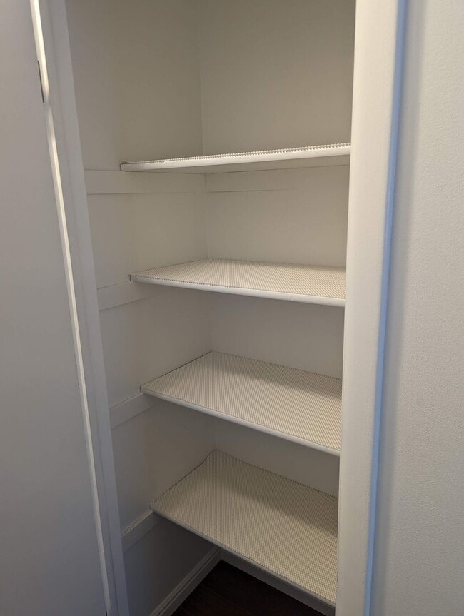 Building Photo - Charming 3 bedroom 1 bath home in Rexburg!