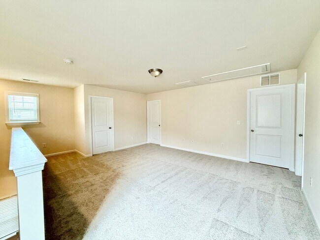 Building Photo - Spacious 4BD, 3BA Durham Home in a Prime Location Near Duke University, RTP, and RDU Airport