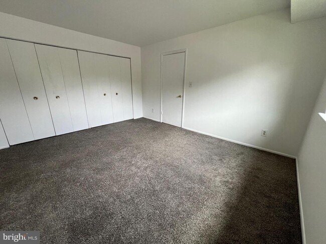 Building Photo - 11901 Tarragon Rd