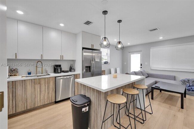 Building Photo - 3520 SW 88th Ct
