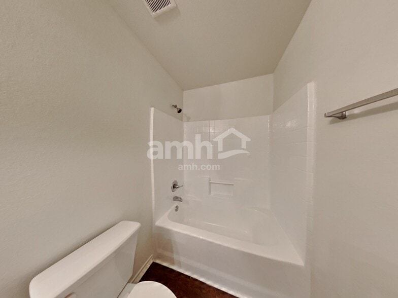 Building Photo - 2838 Wisner Cir