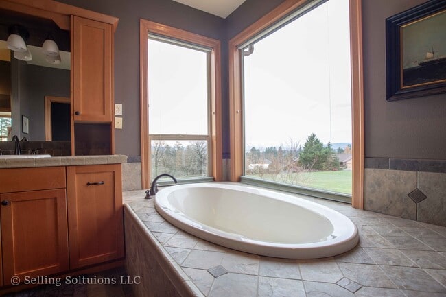 Building Photo - 5010 SE 362nd Ave