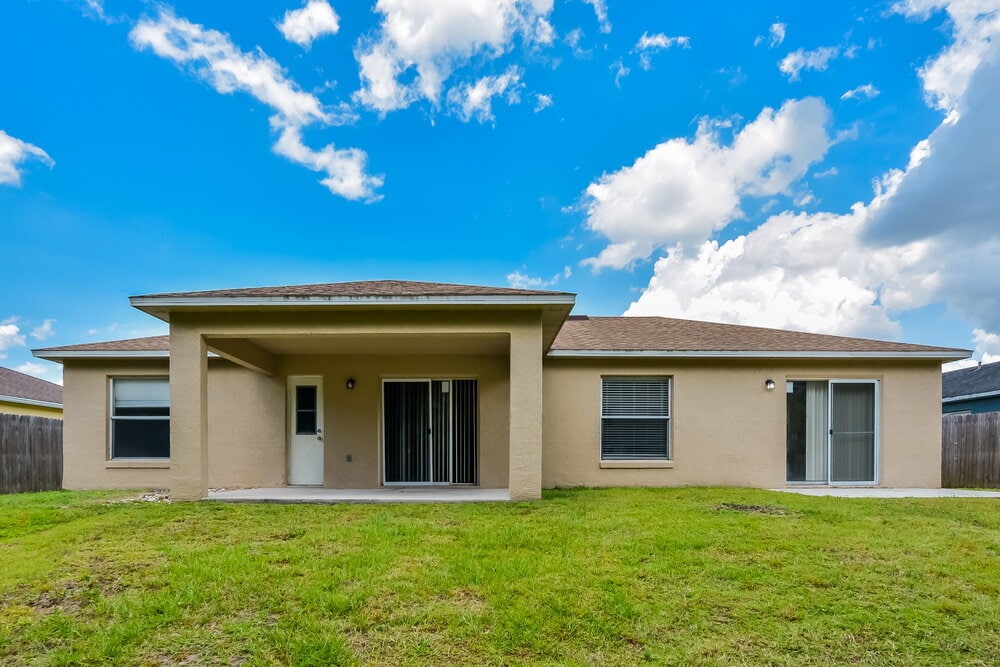 Building Photo - 5176 Heatherstone Ct