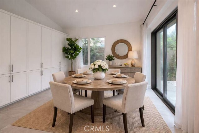 Building Photo - 112 San Benito