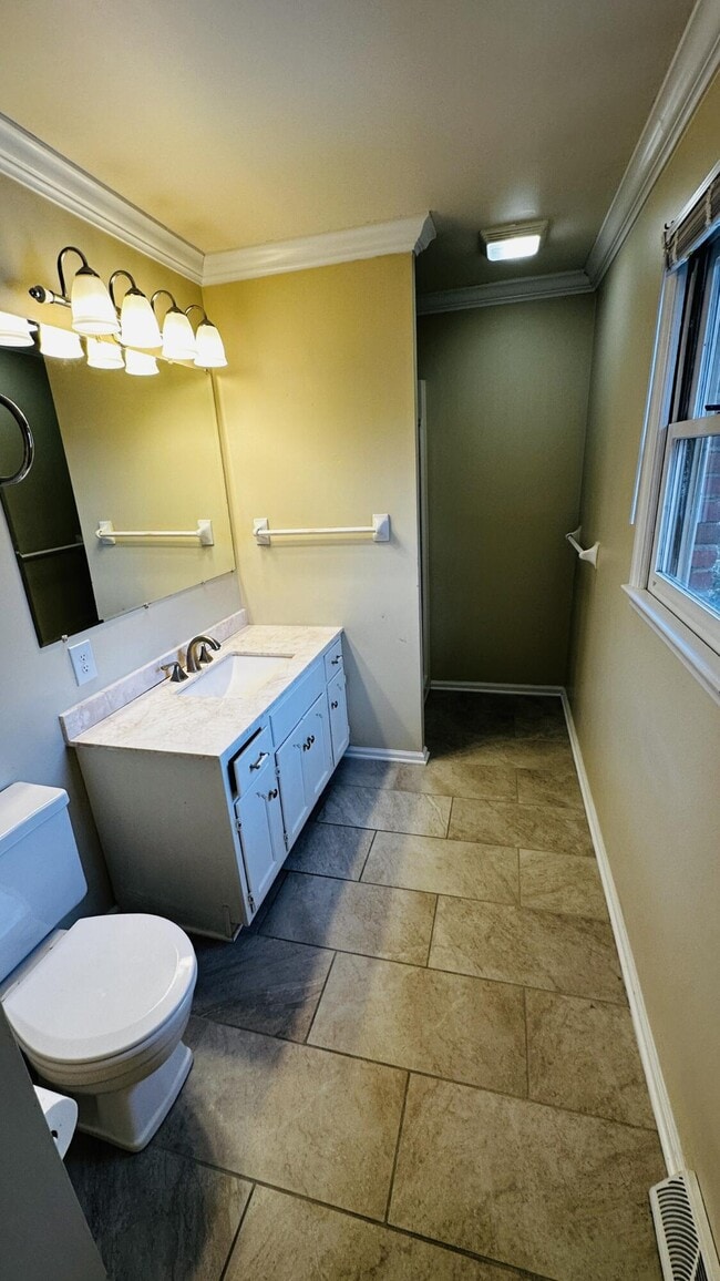 Building Photo - 2948a Candlelight Way