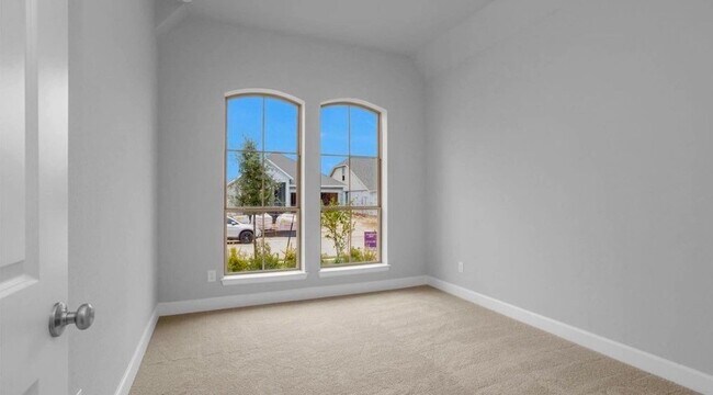 Building Photo - 42841 Terraza Blvd