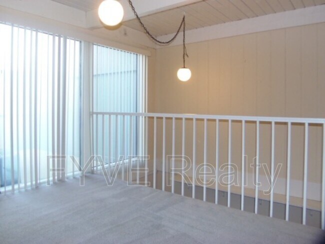 Building Photo - 751 Worthington Forest Pl