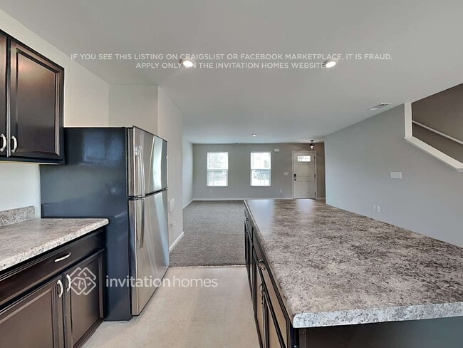 Building Photo - 2408 Solomon Ln