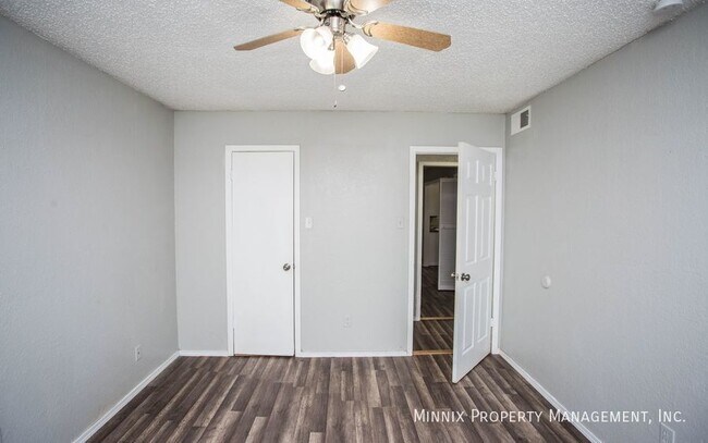 Building Photo - 7402 Waco Ave