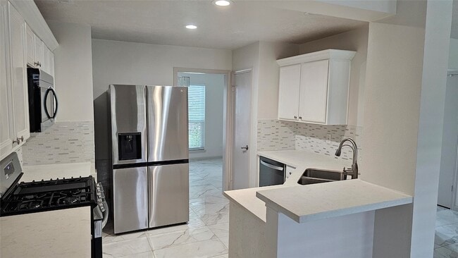 Building Photo - 23510 Stratsborough Dr