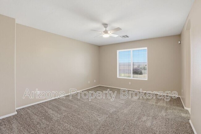 Building Photo - 8118 N 112th Ave