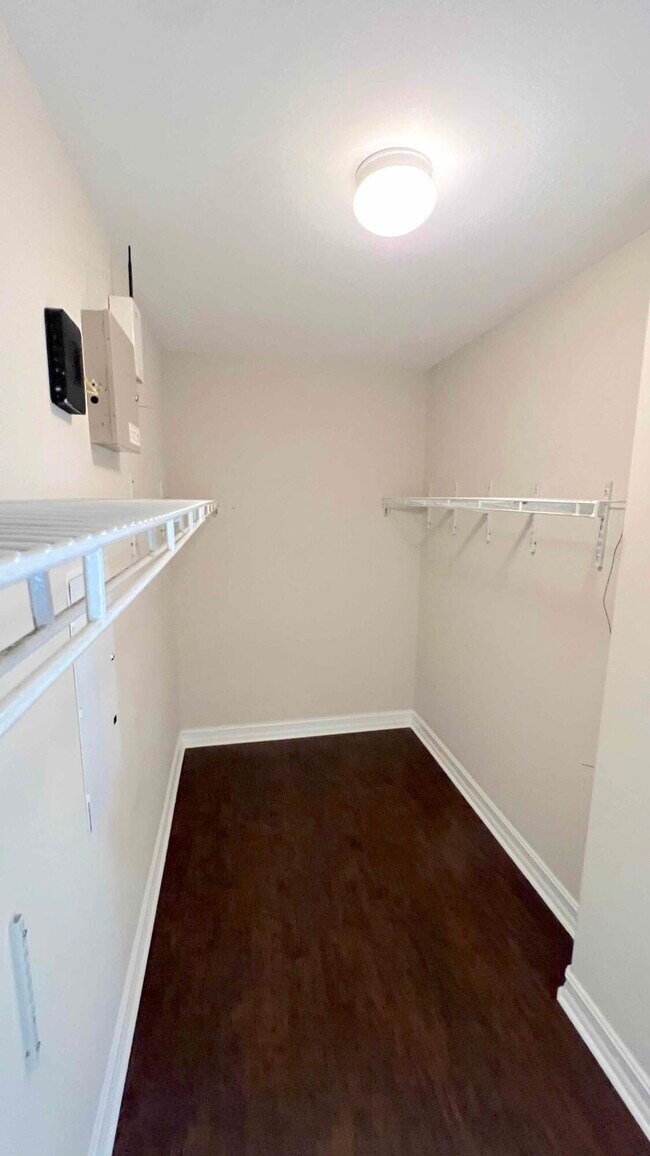 Building Photo - 4230 Jade Loop