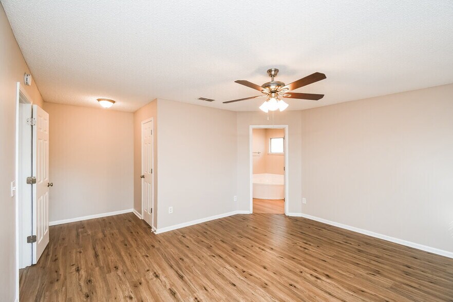 Building Photo - 1368 High Plains Dr W