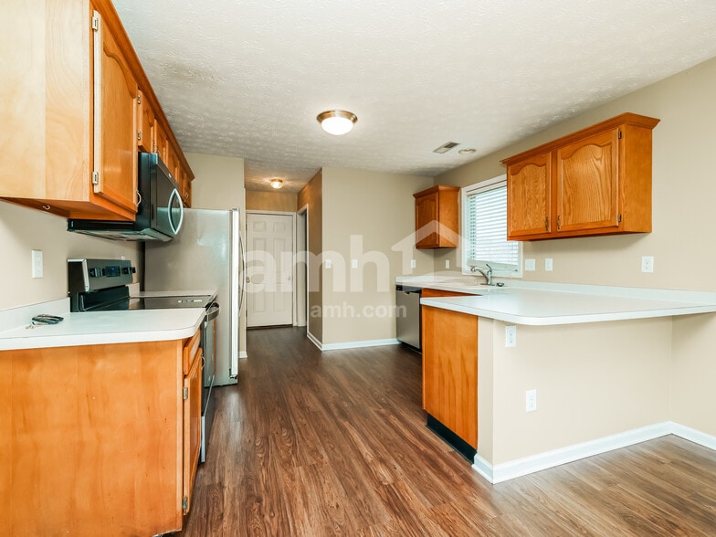 Building Photo - 151 Union Ridge Dr