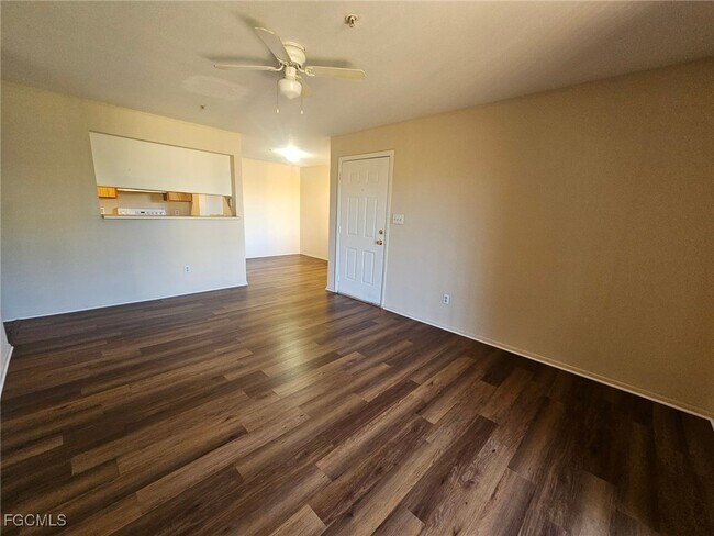 Building Photo - 2875 Winkler Ave