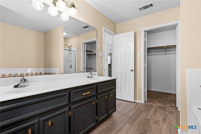 Building Photo - 4009 Tiger Dr