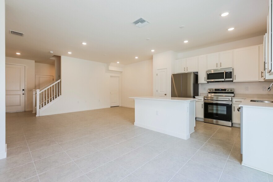 Building Photo - 1459 Tristar Dr