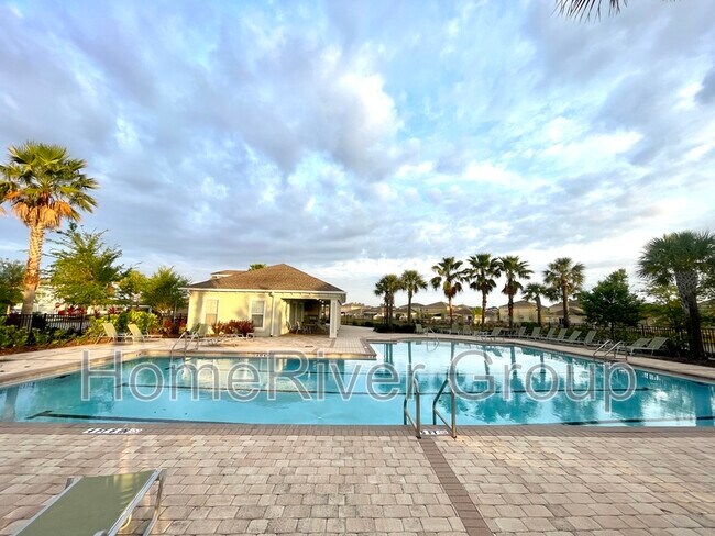 Building Photo - 10007 Crested Fringe Dr