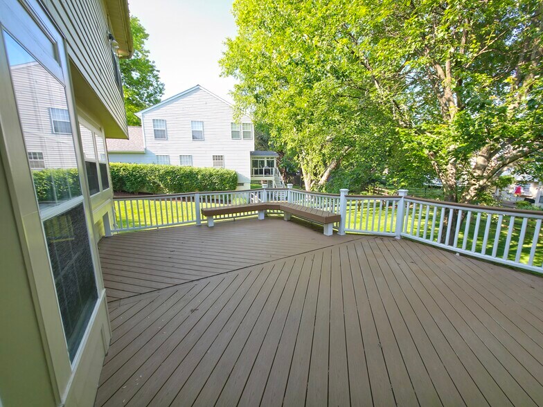 Building Photo - 15803 Lautrec Ct