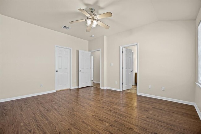 Building Photo - 11612 Timber Heights Dr