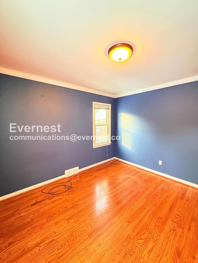 Building Photo - 11408 Seminole