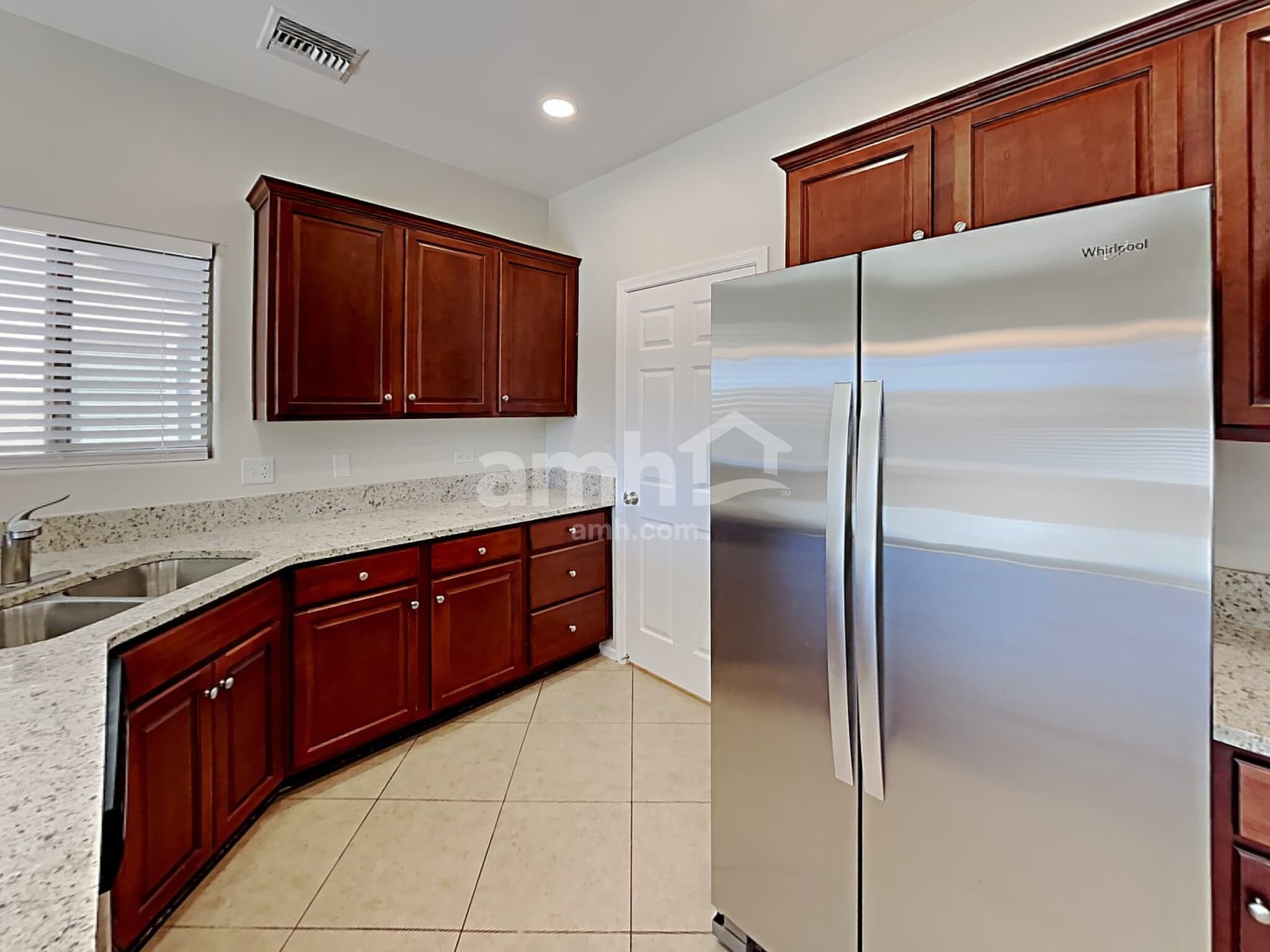 Building Photo - 7558 E Majestic Palm Ln