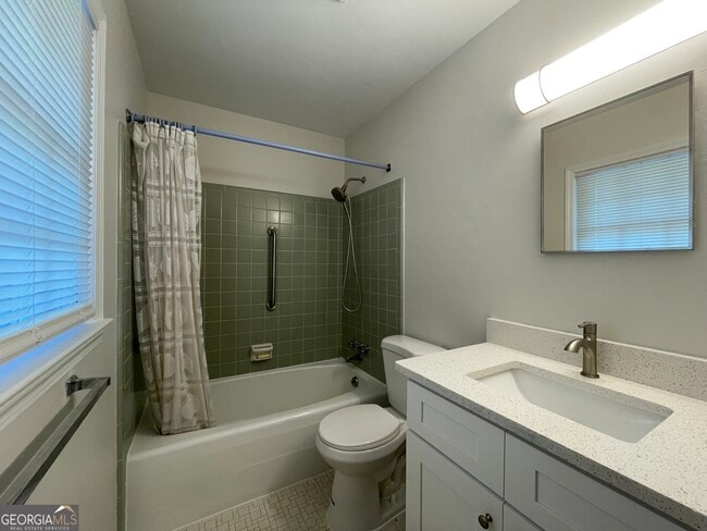 Building Photo - 2297 Hylaea Rd