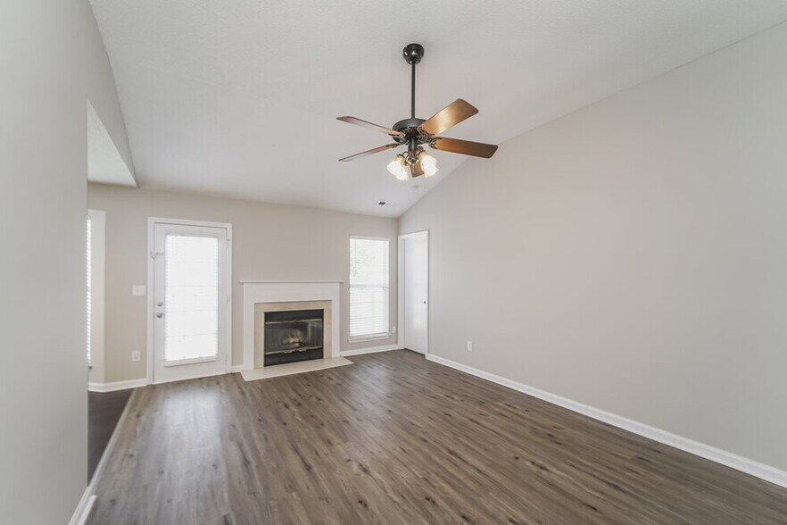 Building Photo - 10342 Battle Ct