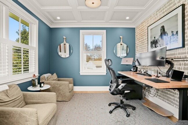 Building Photo - 4 Vani Ct