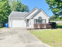 Building Photo - 145 Bridle Ln