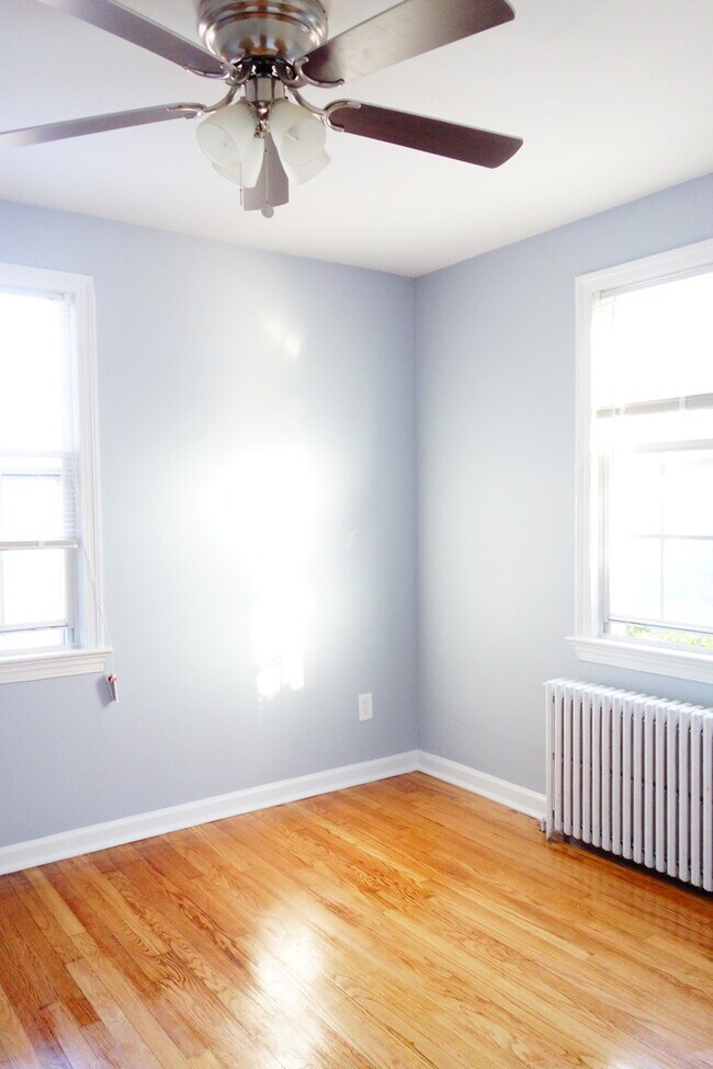 Building Photo - 8007 Garland Ave